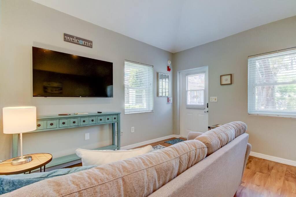 Beautiful Studio In Downtown Dunedin! Exterior photo