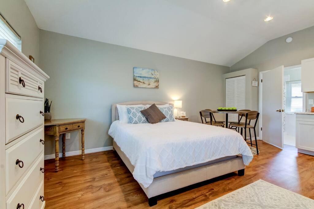 Beautiful Studio In Downtown Dunedin! Exterior photo